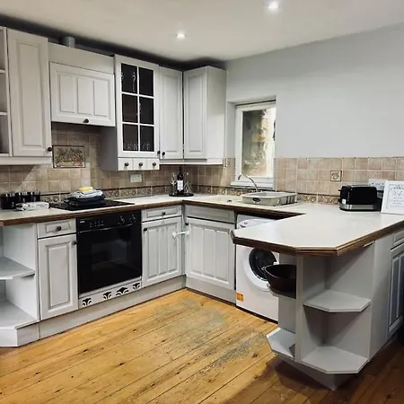 2mb 2 Bedroom Stone Built Barn Stunning Location